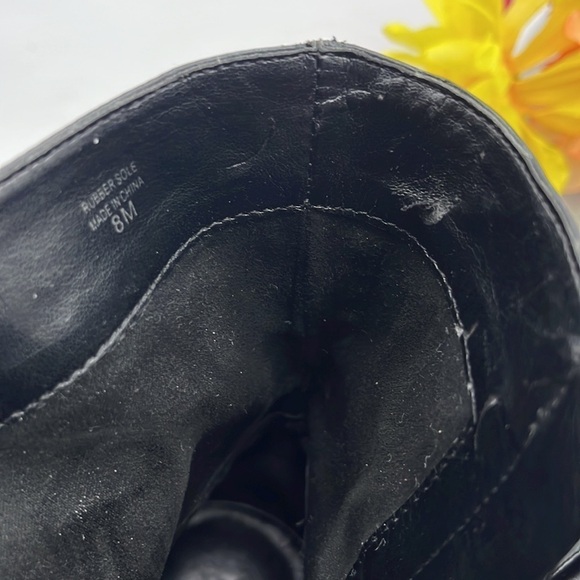 Ann Taylor Black Leather Ankle Boots Sz 8. BAB2117C - Picture 9 of 9